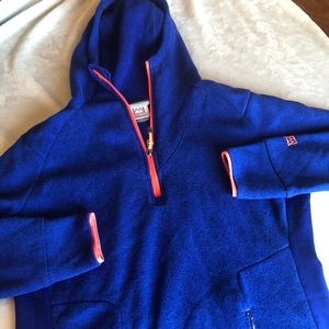Avalanche 3 quarter zip hoodie